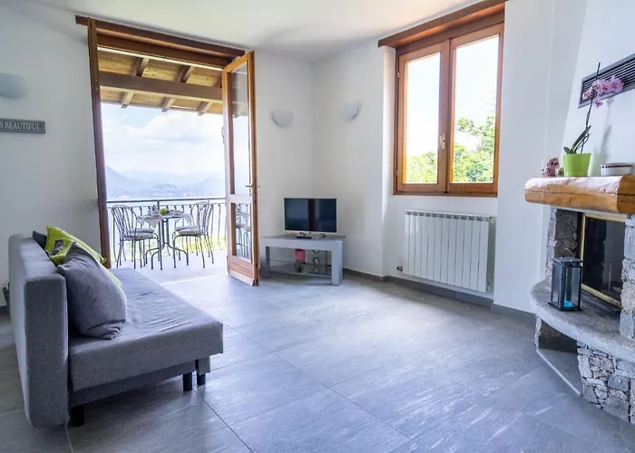 Alba - Sea115 By Interhome Стреза